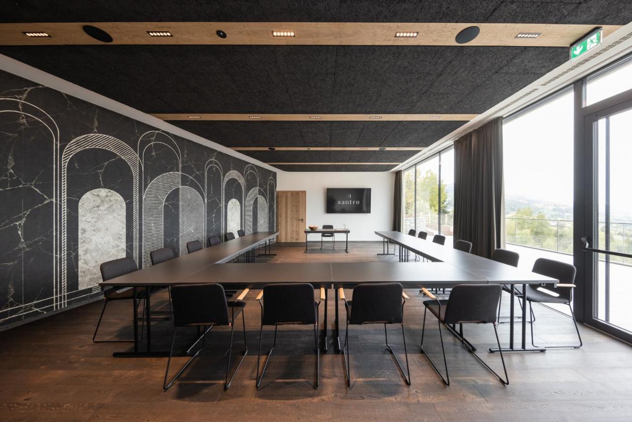Santre Dolomythic Home Bressanone Eksteriør billede The boardroom