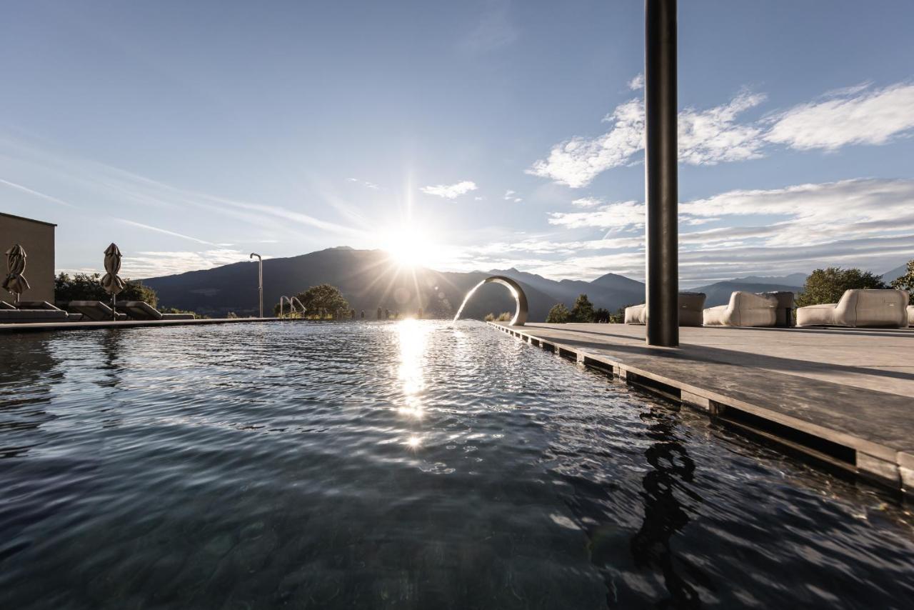 Santre Dolomythic Home Bressanone Eksteriør billede The outdoor pool at the AQUAVIA spa