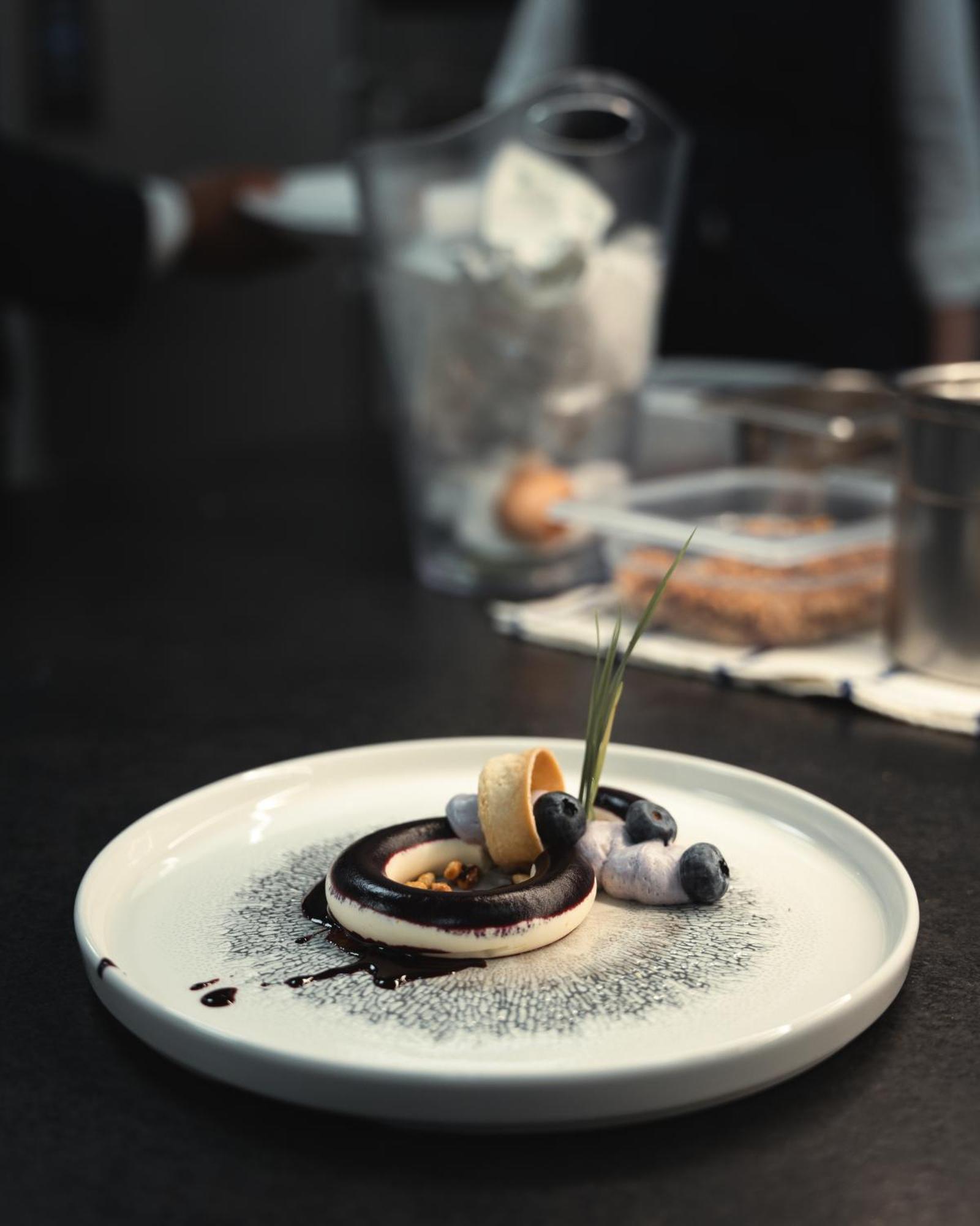 Santre Dolomythic Home Bressanone Eksteriør billede A blueberry cheesecake