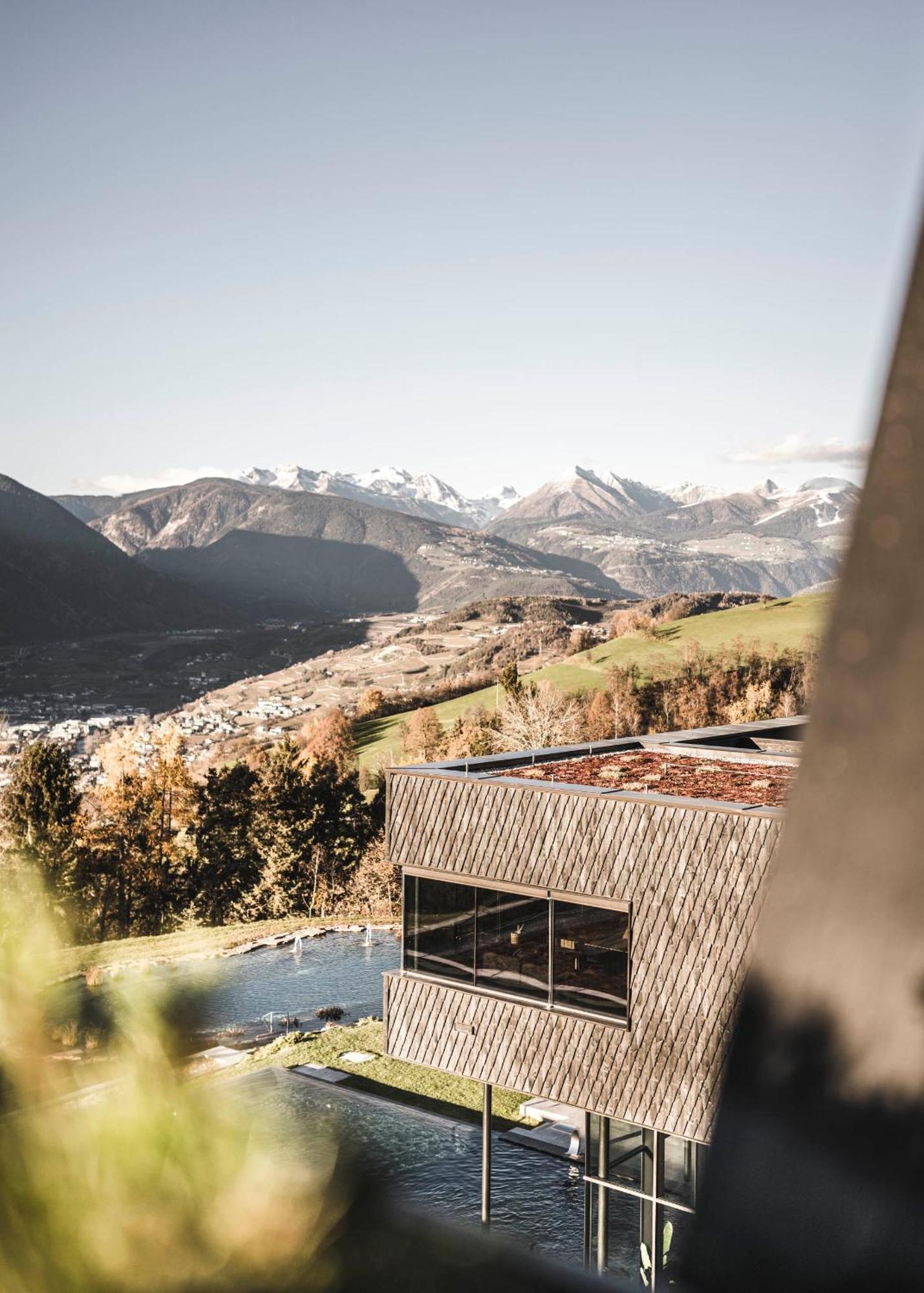 Santre Dolomythic Home Bressanone Eksteriør billede View of the town of Andermatt